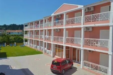 Angelina Hotel & Apartments