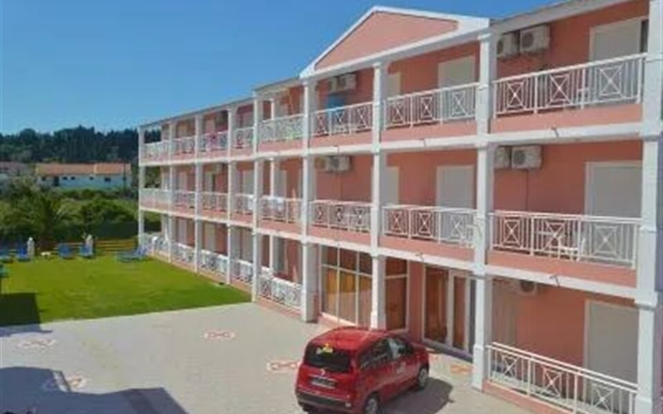 Angelina-Hotel-Sidari-Corfu-general-2-1-400x284