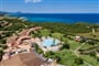 Letecký pohled na hotel, Castiadas, Sardinie