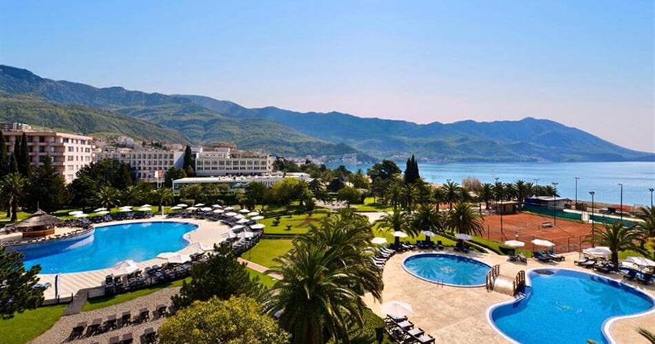 Hotel-Iberostar-Bellevue-1