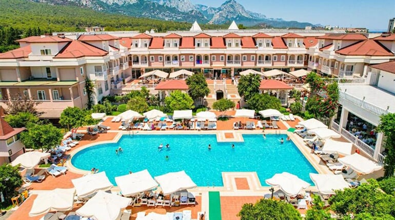 Hotel Viking Garden: fotografie vybavení exteriérů a interiérů ubytování.