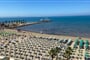 Wave-Beachfront-Apartments-3