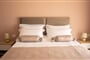 Wave-Beachfront-Apartments-11