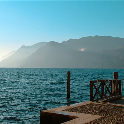 felicia varzari orqfHftlxrY unsplash malcesine