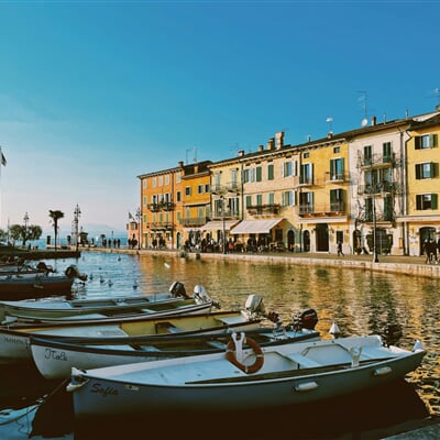 michael martinelli 5xwT8 FIa1w unsplash lazise