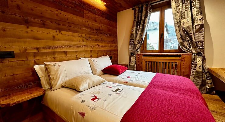 Alpine Escape Bormio QUADRI Gufo (1)