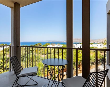 Hotel White Olive Premium Lindos: fotografie vybavení exteriérů a interiérů ubytování.