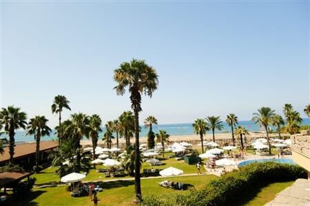 Side - Cesars Resorts Side