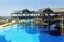 Hotel Limak Lara Deluxe & Resort: fotografie vybavení exteriérů a interiérů ubytování.