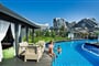 Hotel Limak Lara Deluxe & Resort: fotografie vybavení exteriérů a interiérů ubytování.