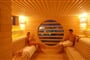Hotel Limak Lara Deluxe & Resort: fotografie vybavení exteriérů a interiérů ubytování.