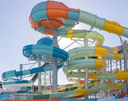 Hotel Sirena Beach Resort & SPA: fotografie vybavení exteriérů a interiérů ubytování.