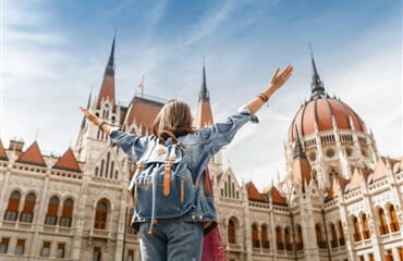 Říční plavba po Dunaji s českým průvodcem a dopravou