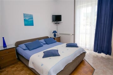 Omiš-Duće - Darinka vila - apartmány v soukromí ***