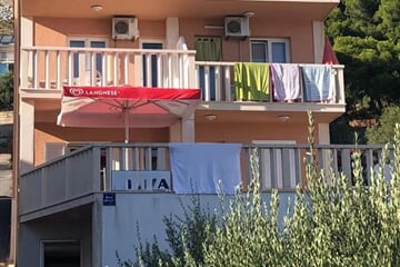 Omiš-Duće - Mihaljević vila ***