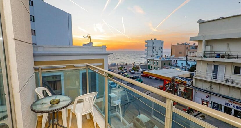 Hotel Africa: fotografie vybavení exteriérů a interiérů ubytování.