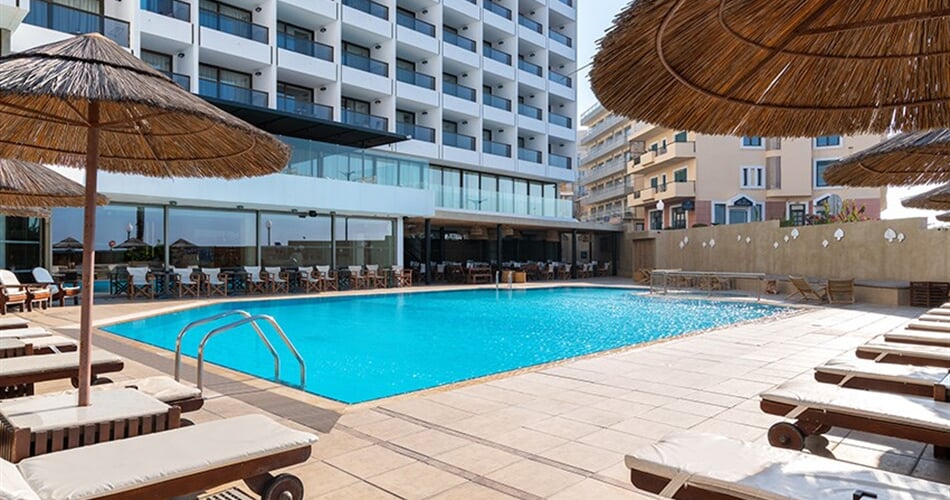 Blue-Sky-Hotel-3