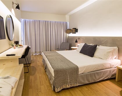 Hotel Blue Sky City Beach: fotografie vybavení exteriérů a interiérů ubytování.
