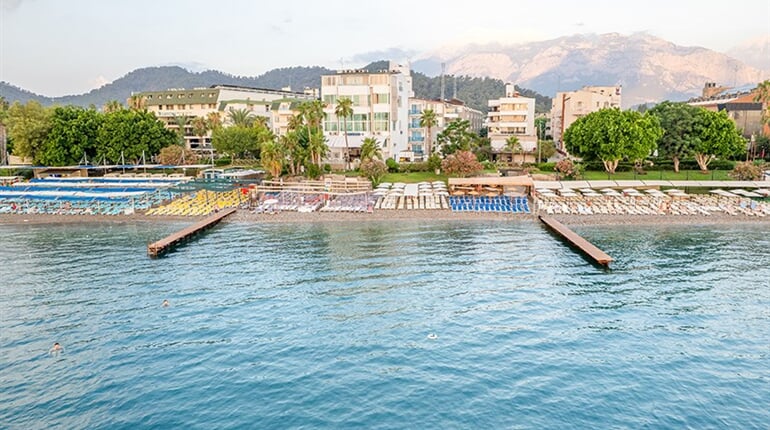 Hotel Viking Beach: fotografie vybavení exteriérů a interiérů ubytování.