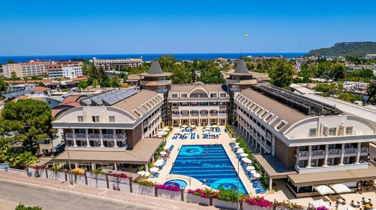 Hotel Viking Star: fotografie vybavení exteriérů a interiérů ubytování.