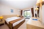 Hotel Eldar Resort: fotografie vybavení exteriérů a interiérů ubytování.