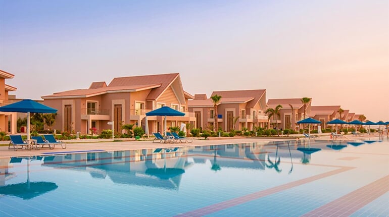 Hotel Pickalbatros Sea World: fotografie vybavení exteriérů a interiérů ubytování.