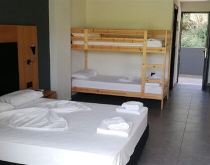 Hotel Evita Resort: fotografie vybavení exteriérů a interiérů ubytování.