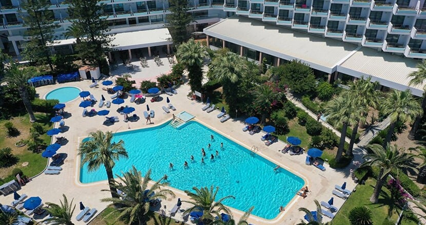 Blue-Horizon-Resort-1
