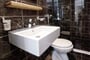 nami-hotel-suites-stalis-crete-art-roombath1112