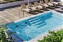 LV-Outdoor-Jacuzzi