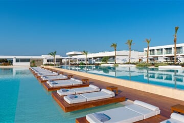 Gennadi Grand Resort
