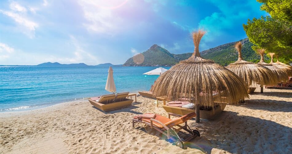 Foto - Relax na plážích Mallorky + POBŘEŽNÍ PLAVBA LODÍ + JARDINES DE ALFABIA (letecky