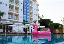 Golem - Hotel Monaco & Monaco Garden