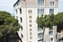 Monaco-Hotel-2