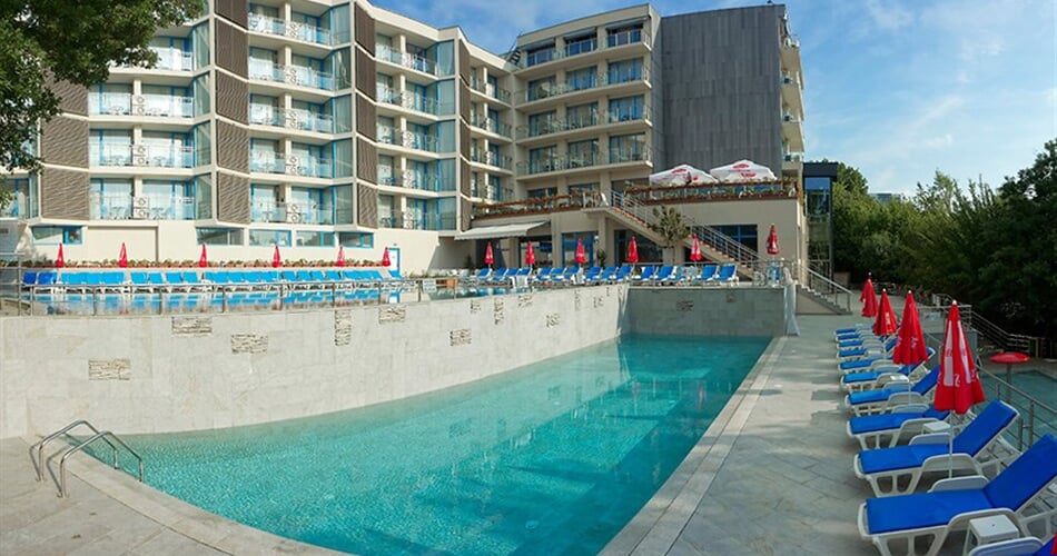 Slavey-Hotel-3