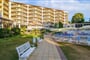 Hotel Madara Park: fotografie vybavení exteriérů a interiérů ubytování.