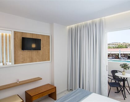 Hotel Tsampika: fotografie vybavení exteriérů a interiérů ubytování.
