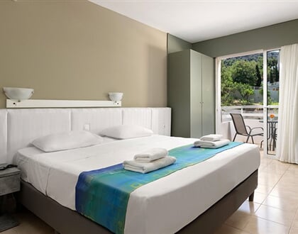 Hotel Lito - Rhodos: fotografie vybavení exteriérů a interiérů ubytování.