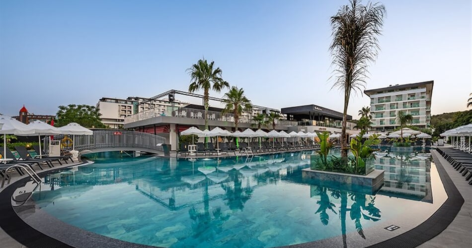 White-City-Resort-Hotel-110