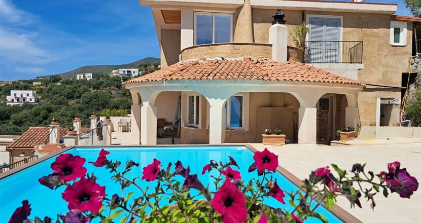Villa Meridiana v Marina di Camerota nový bazén 2025 (1)