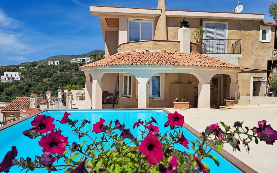 Villa Meridiana v Marina di Camerota nový bazén 2025 (1)