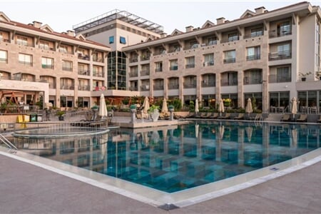 Fame Residence Kemer & Spa