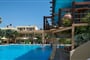 Aparthotel Kavros Garden: fotografie vybavení exteriérů a interiérů ubytování.