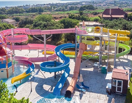 Hotel Georgioupolis Suites: fotografie vybavení exteriérů a interiérů ubytování.