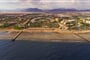 Hotel Parrotel Beach Resort: fotografie vybavení exteriérů a interiérů ubytování.