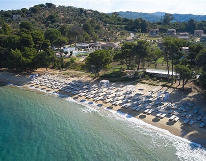 Hotel Elivi Skiathos: fotografie vybavení exteriérů a interiérů ubytování.