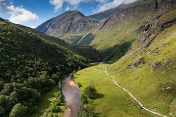 To nejlepší z Edinburghu + JEZERO LOCH NESS (letecky z Prahy)