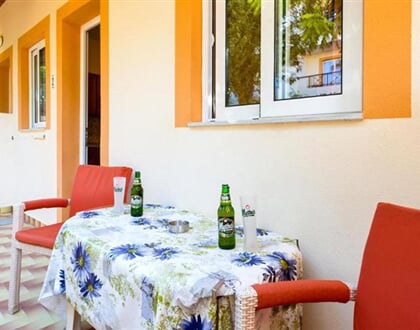 Aparthotel Summer Memories: fotografie vybavení exteriérů a interiérů ubytování.