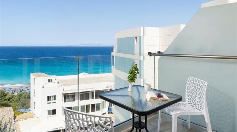 Hotel Arte: fotografie vybavení exteriérů a interiérů ubytování.