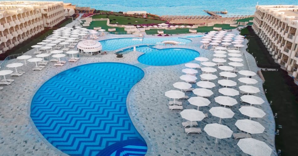 Hotel Sirena Beach Resort & SPA: fotografie vybavení exteriérů a interiérů ubytování.